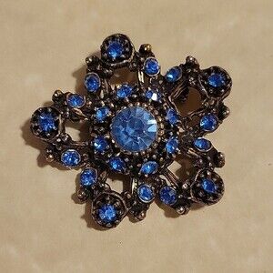 Vintage Blue Stone Star/Flower Shaped Brooch